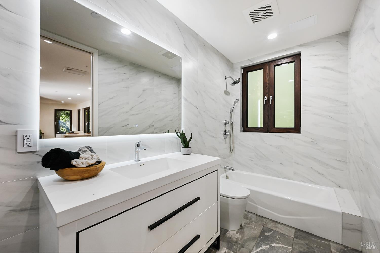 14685 Willow Road Guerneville CA 95446