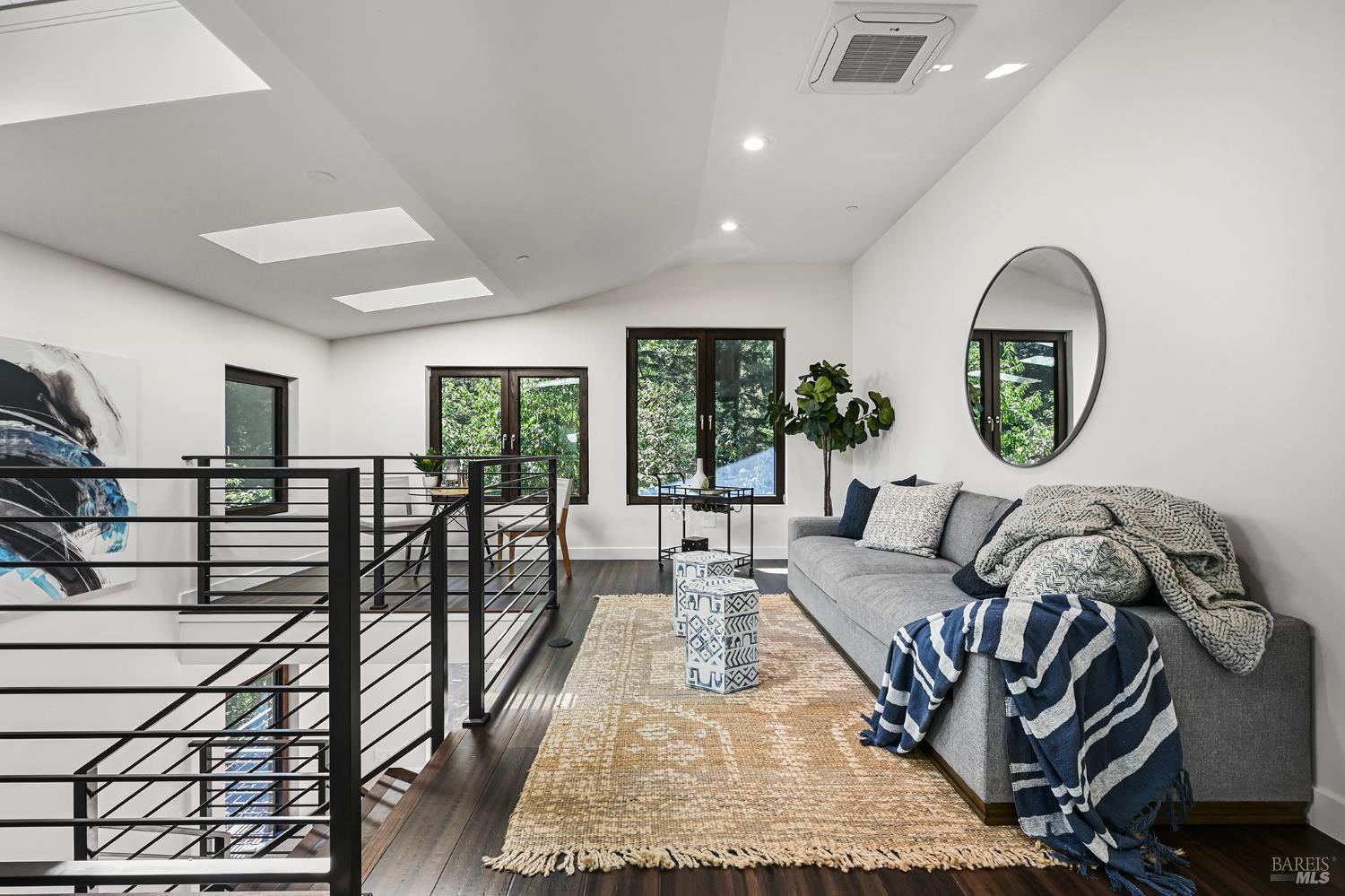 14685 Willow Road Guerneville CA 95446