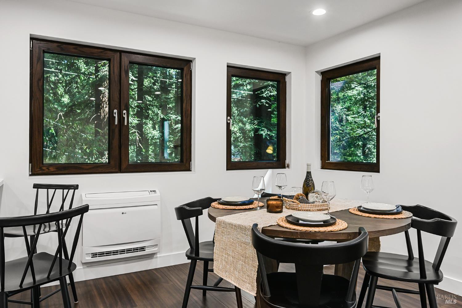 14685 Willow Road Guerneville CA 95446