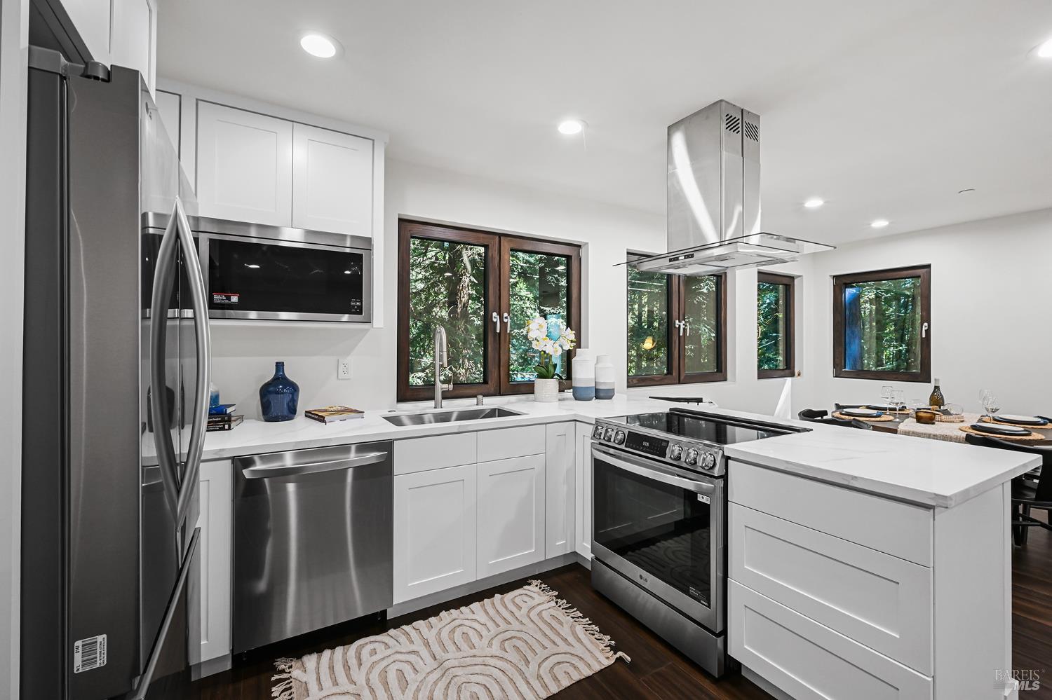 14685 Willow Road Guerneville CA 95446