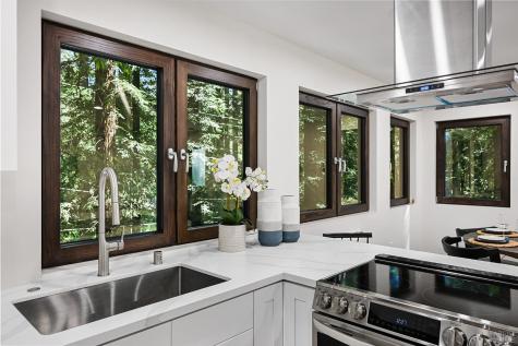 14685 Willow Road Guerneville CA 95446