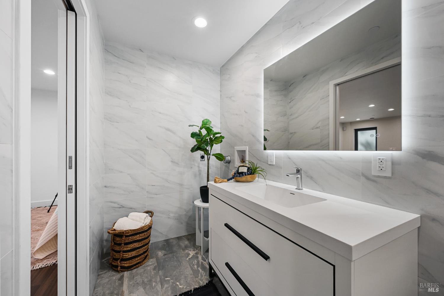 14685 Willow Road Guerneville CA 95446