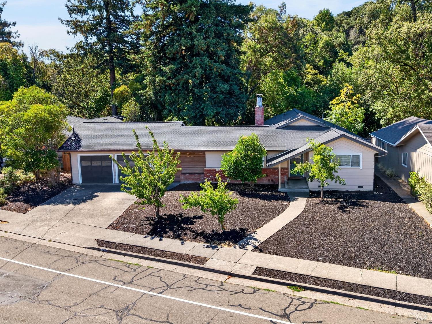3450 Cypress Way Santa Rosa CA 95405