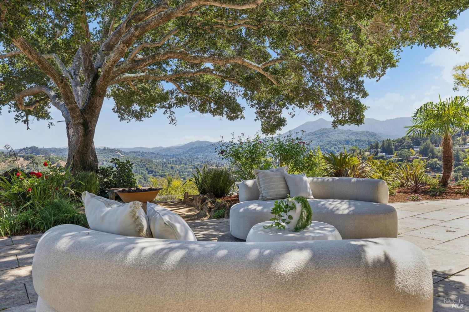 150 W Oak Knoll Drive San Anselmo CA 94960