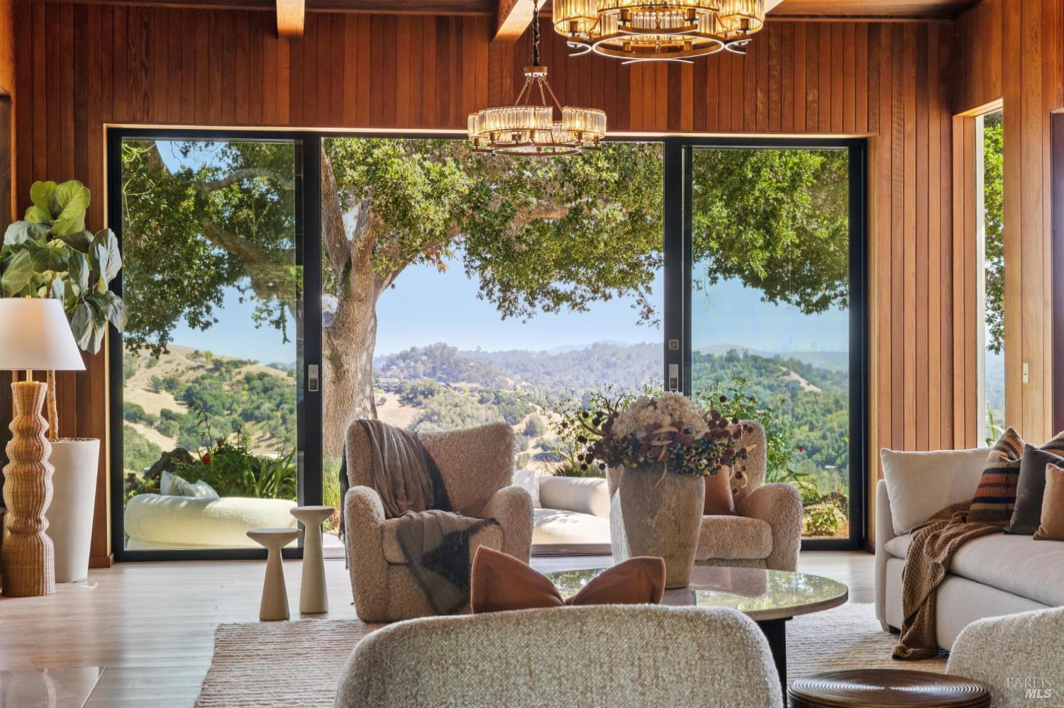 150 W Oak Knoll Drive San Anselmo CA 94960