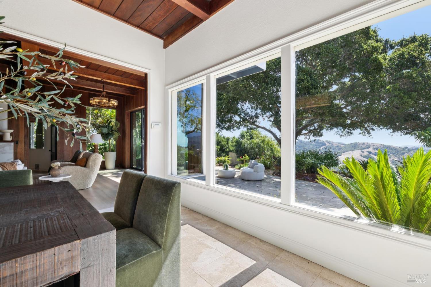 150 W Oak Knoll Drive San Anselmo CA 94960