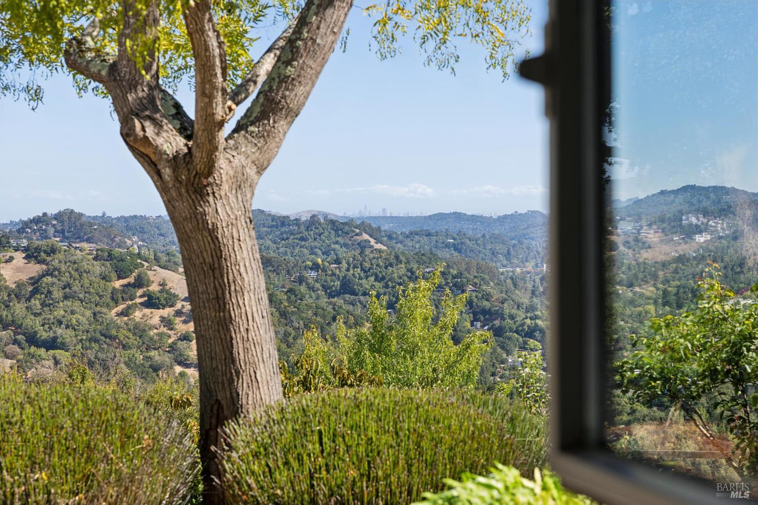 150 W Oak Knoll Drive San Anselmo CA 94960