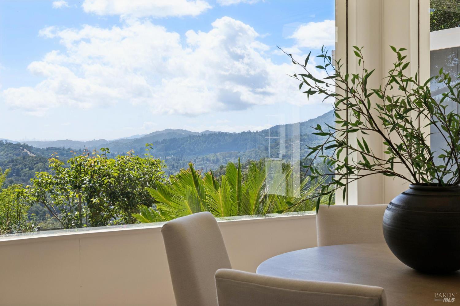 150 W Oak Knoll Drive San Anselmo CA 94960
