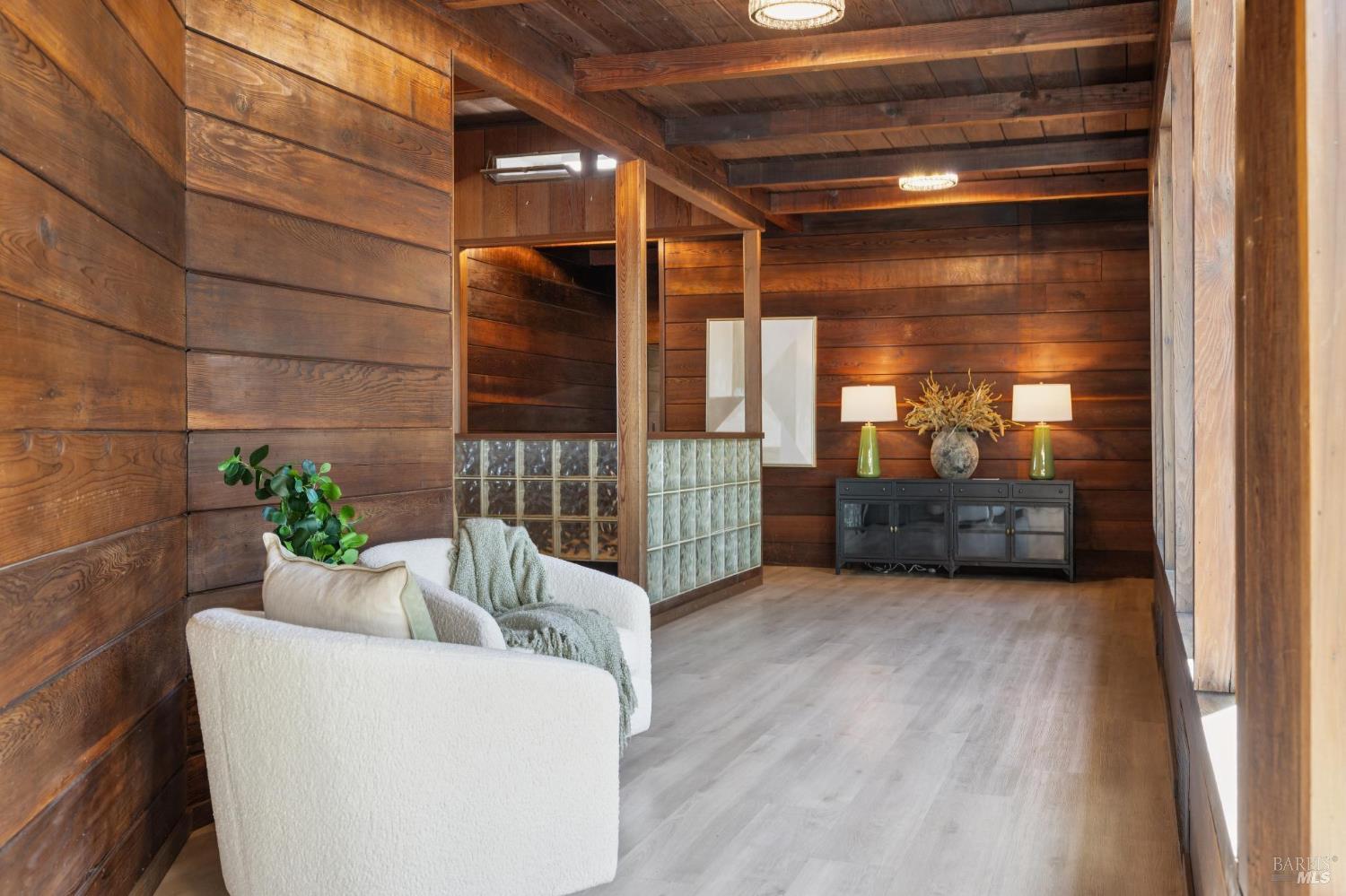 150 W Oak Knoll Drive San Anselmo CA 94960