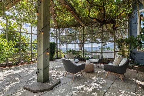 150 W Oak Knoll Drive San Anselmo CA 94960