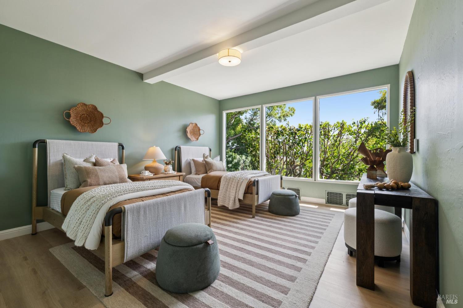150 W Oak Knoll Drive San Anselmo CA 94960