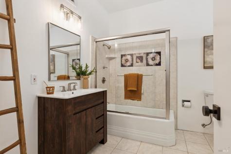150 W Oak Knoll Drive San Anselmo CA 94960