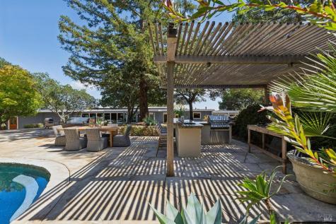150 W Oak Knoll Drive San Anselmo CA 94960