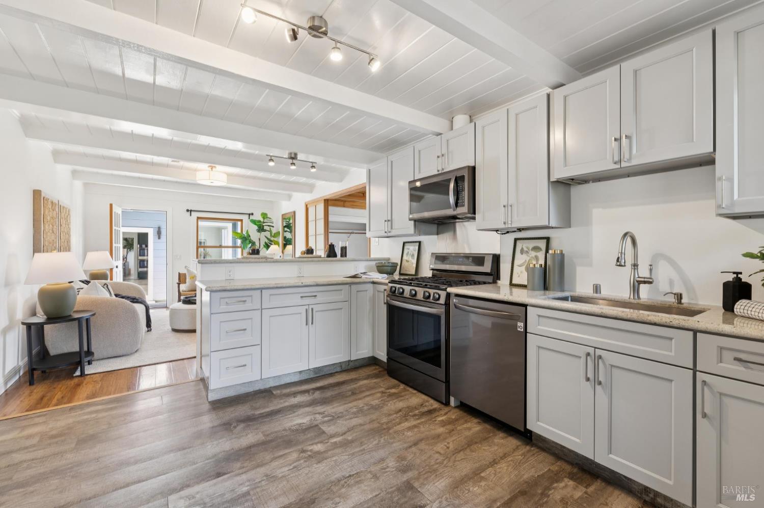 150 W Oak Knoll Drive San Anselmo CA 94960