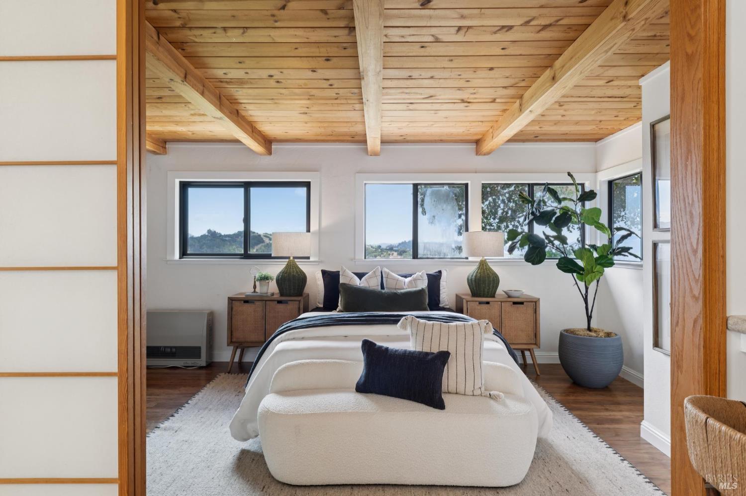 150 W Oak Knoll Drive San Anselmo CA 94960