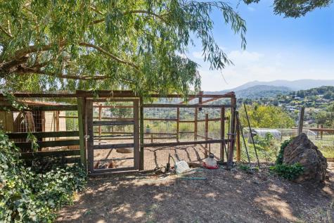 150 W Oak Knoll Drive San Anselmo CA 94960