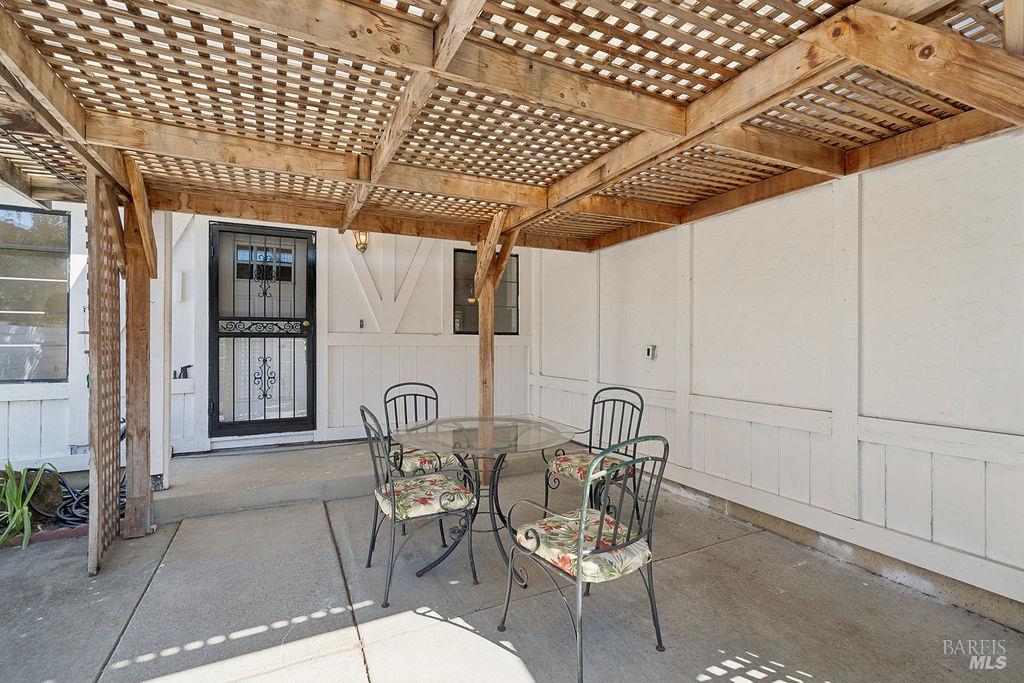 308 Dapple Drive Vallejo CA 94591
