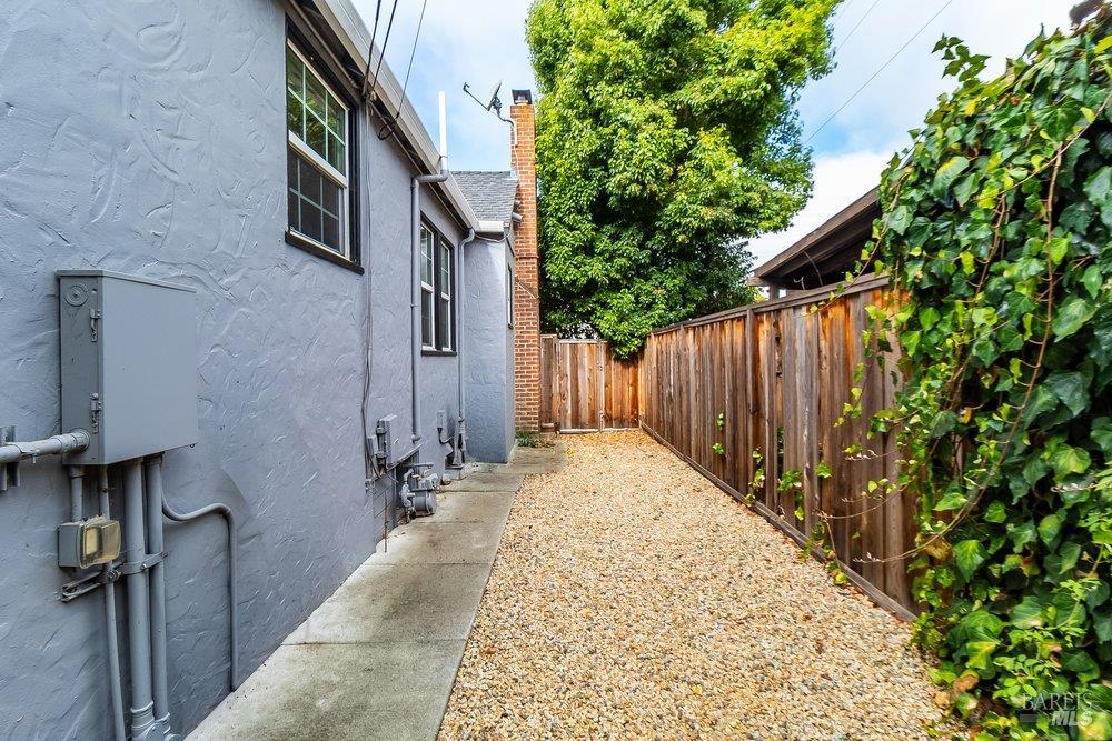1450 Amador Street Vallejo CA 94590