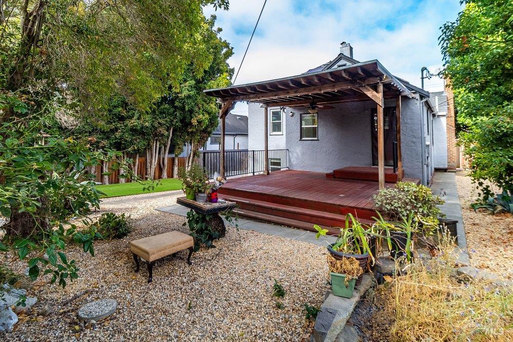 1450 Amador Street Vallejo CA 94590