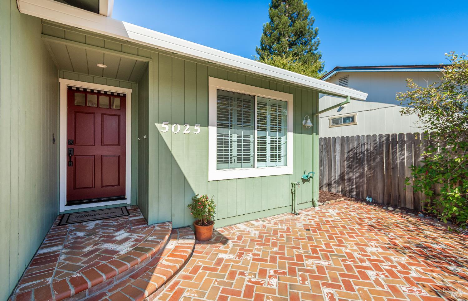 5025 Gregory Court Santa Rosa CA 95409