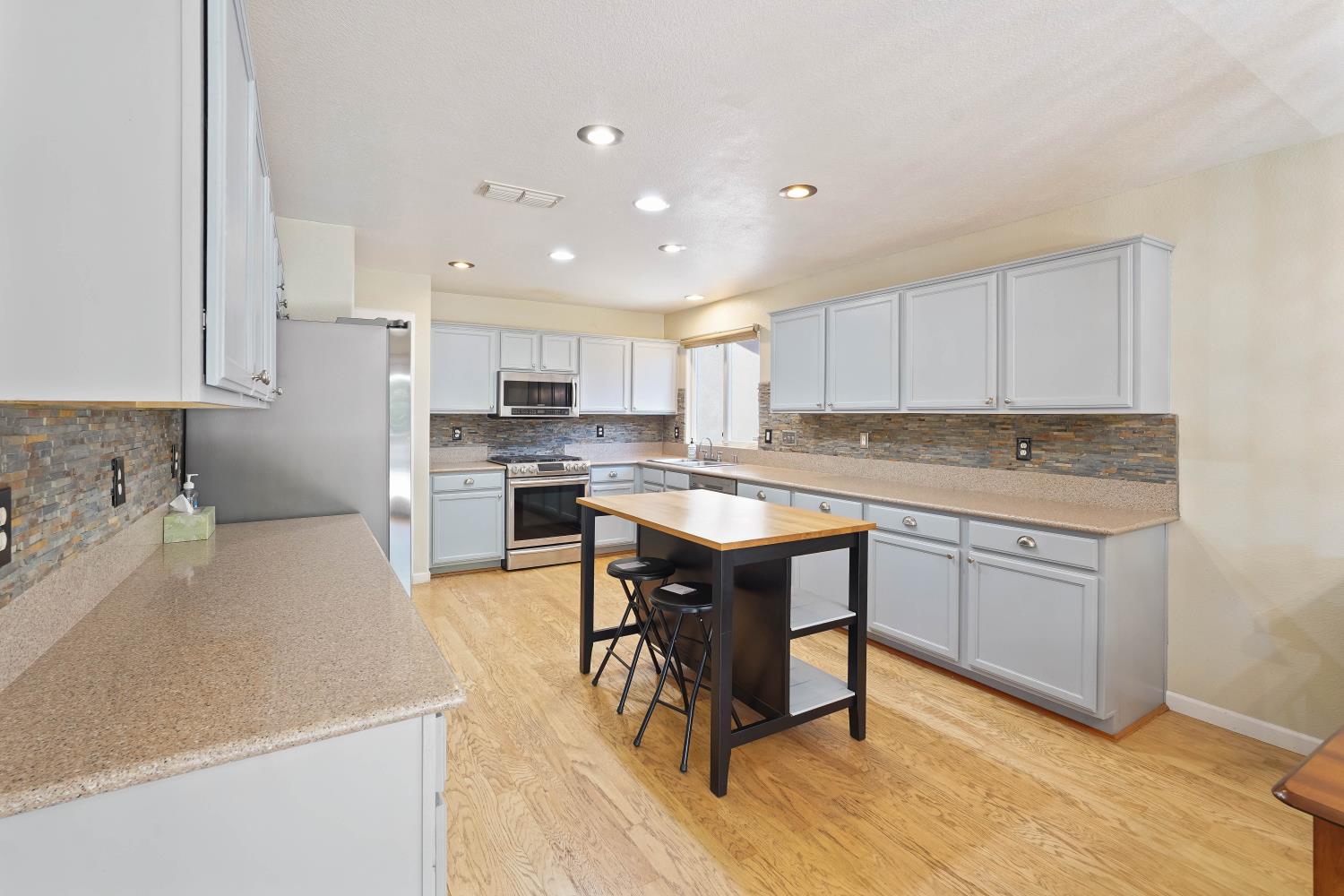 10730 Ivoryton Way Mather CA 95655