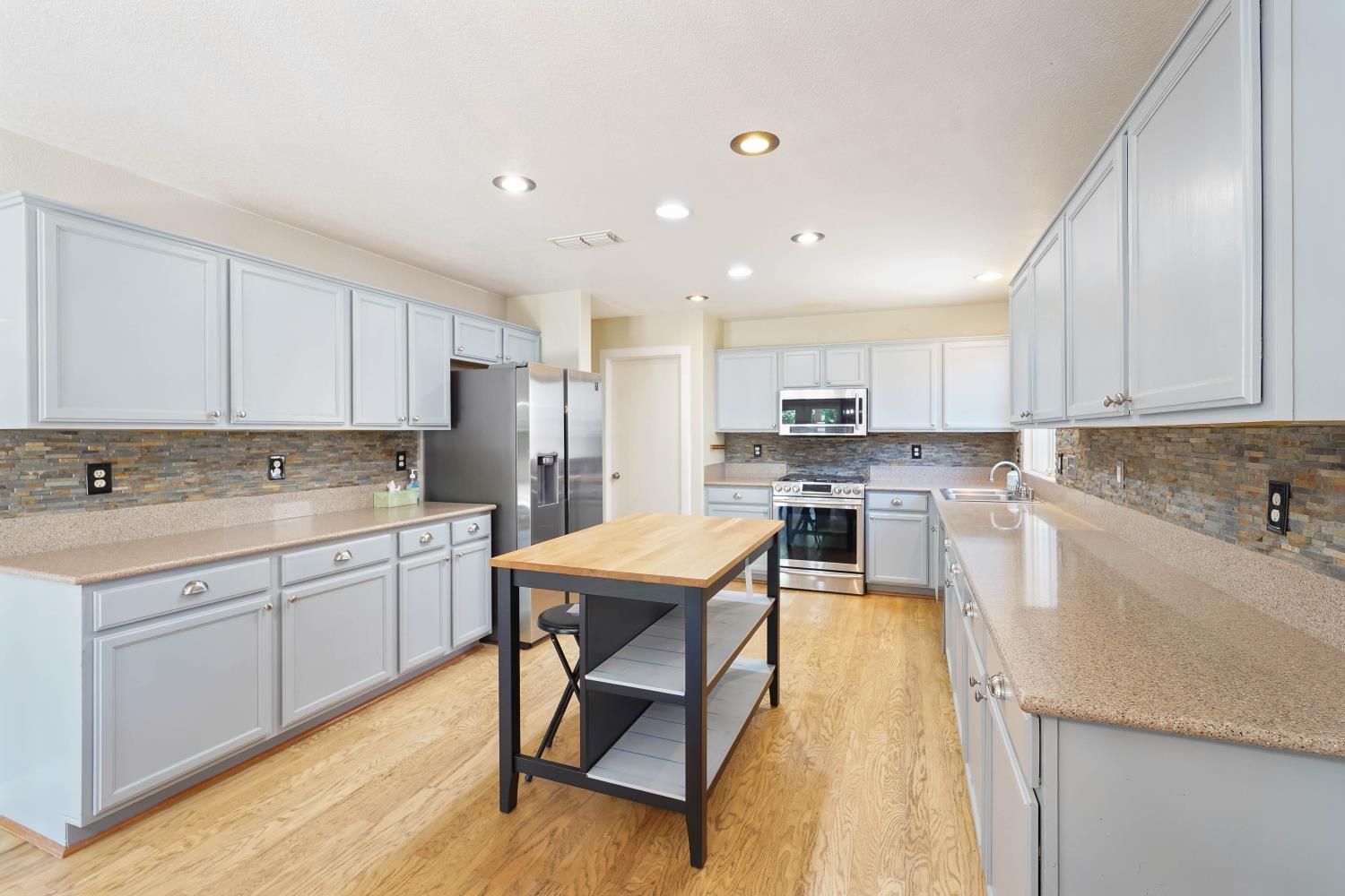 10730 Ivoryton Way Mather CA 95655