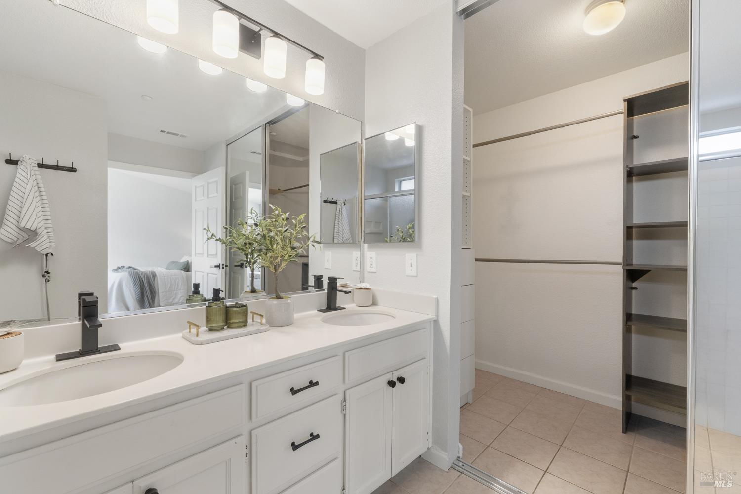 279 Clearpointe Drive Vallejo CA 94591