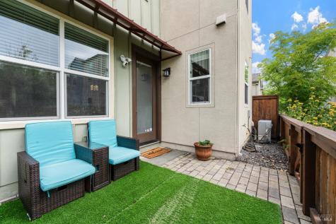 52 Haworth Way Santa Rosa CA 95407
