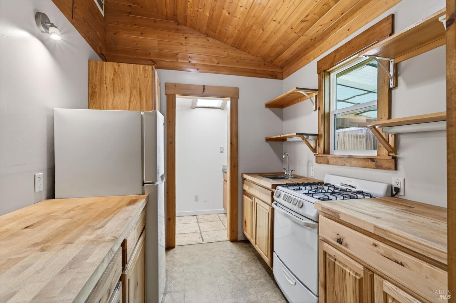 441 N Jefferson Street Cloverdale CA 95425
