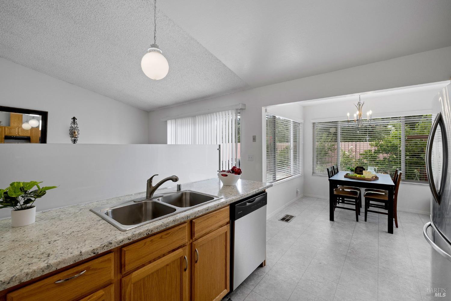 2924 Redwood Drive Fairfield CA 94533