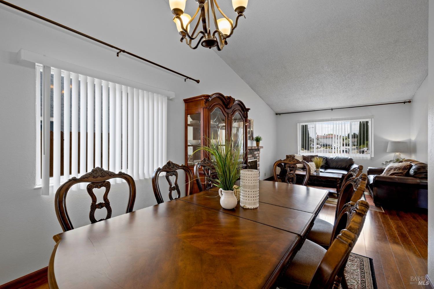 2924 Redwood Drive Fairfield CA 94533