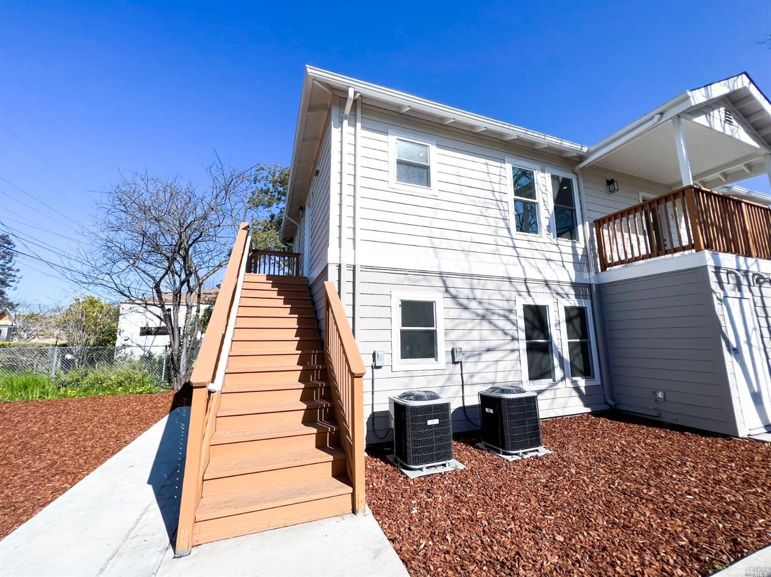 1418-1418 #2 Northside Avenue Berkeley CA 94702