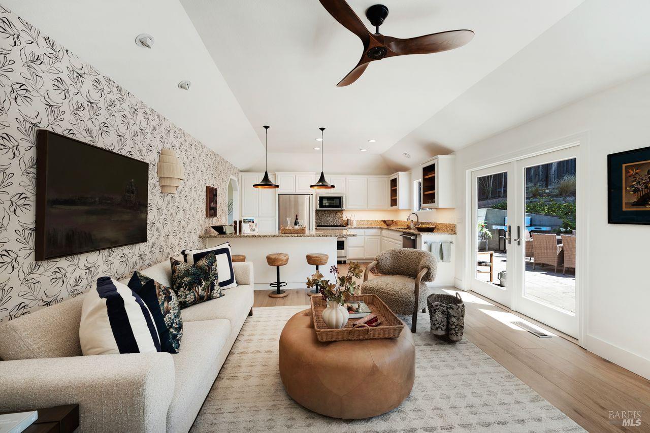 1100 Sunnyside Drive Healdsburg CA 95448