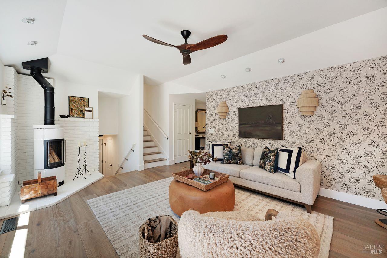 1100 Sunnyside Drive Healdsburg CA 95448