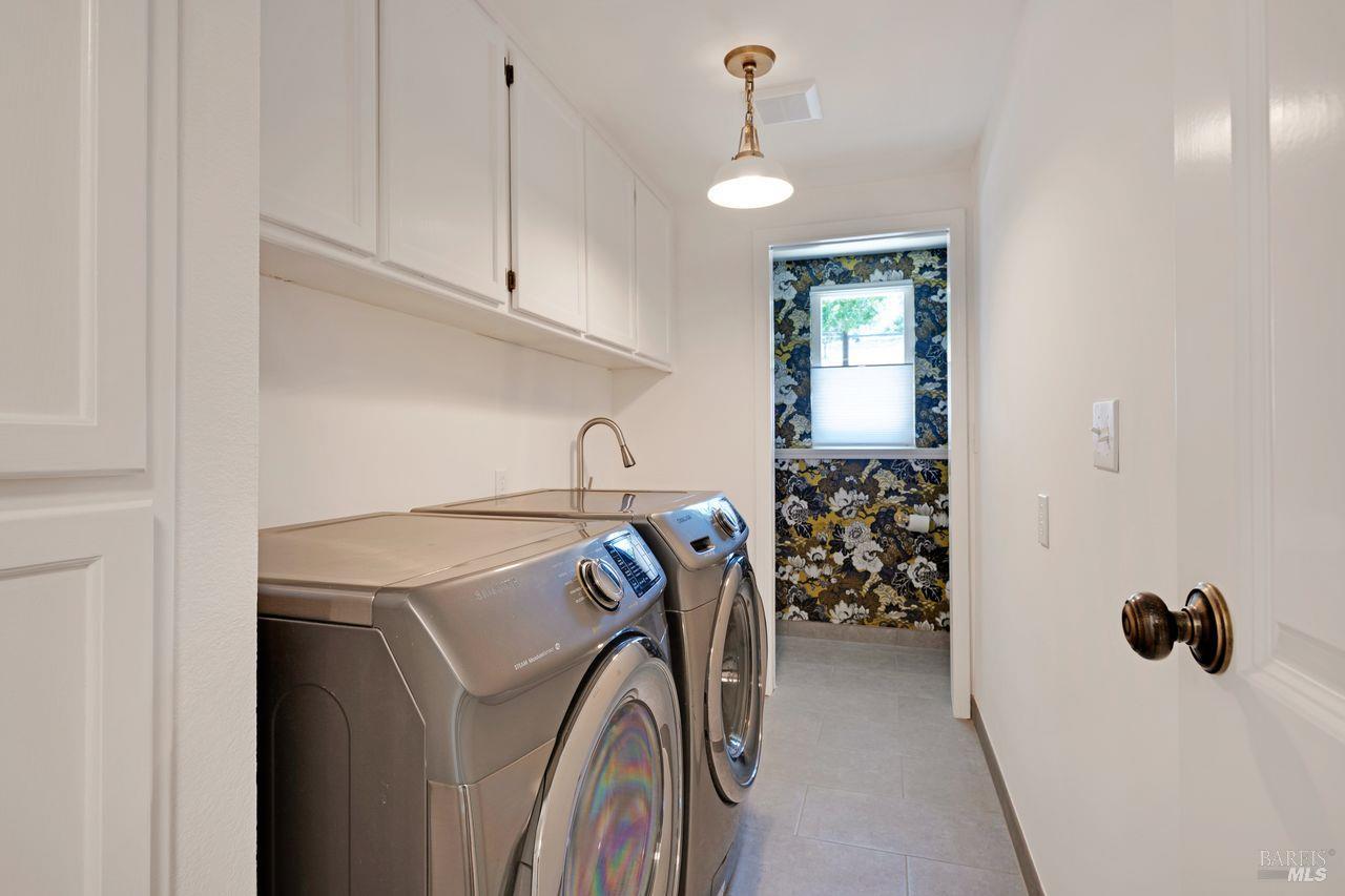 1100 Sunnyside Drive Healdsburg CA 95448
