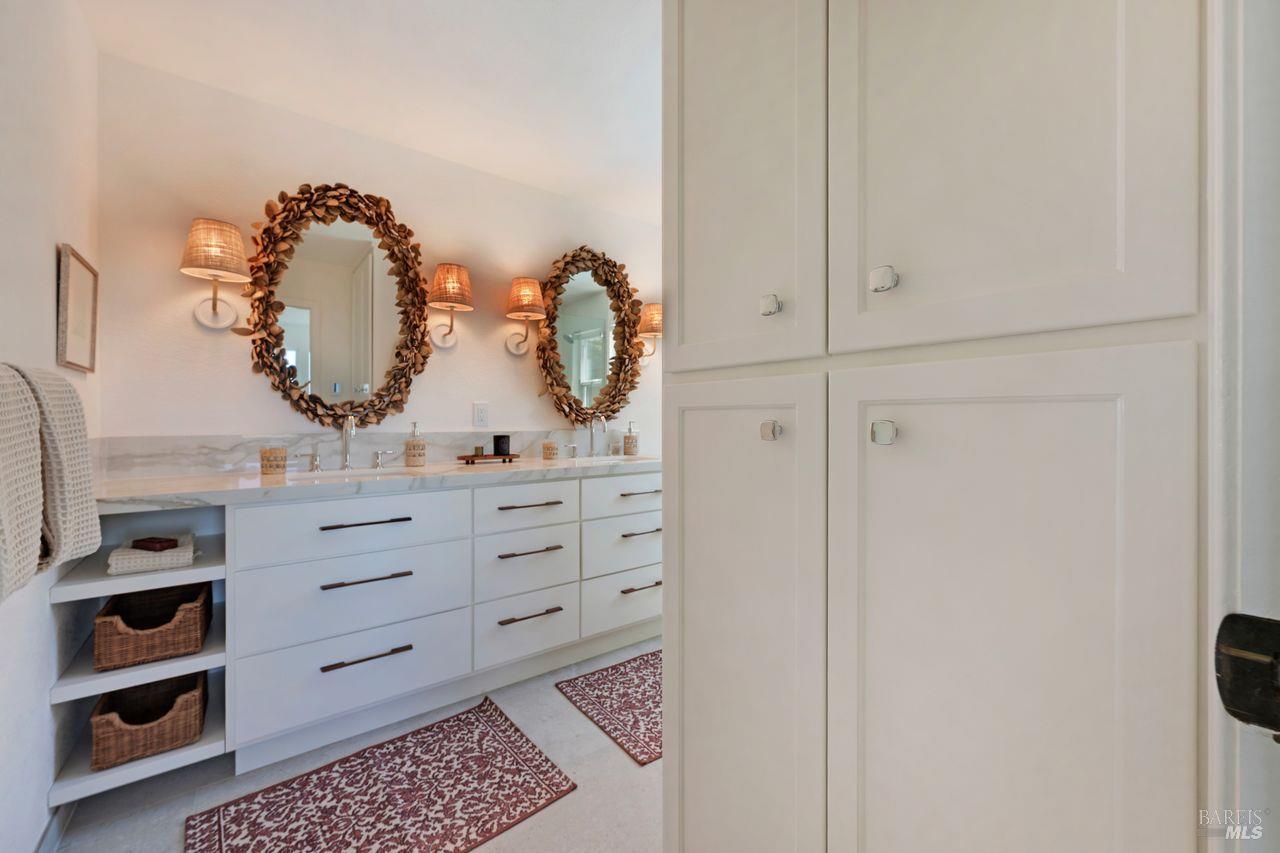 1100 Sunnyside Drive Healdsburg CA 95448