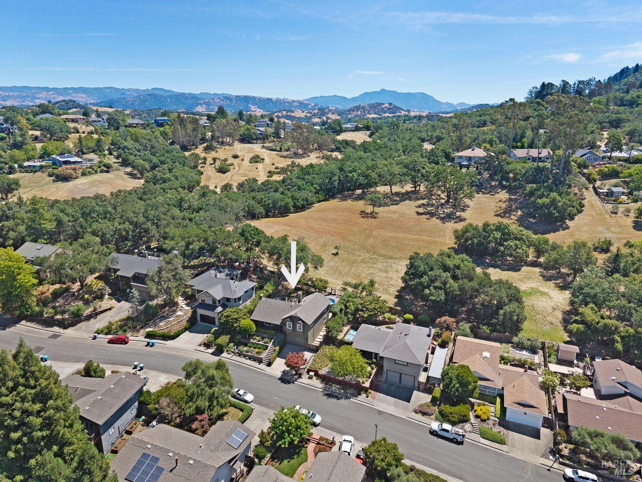 1100 Sunnyside Drive Healdsburg CA 95448