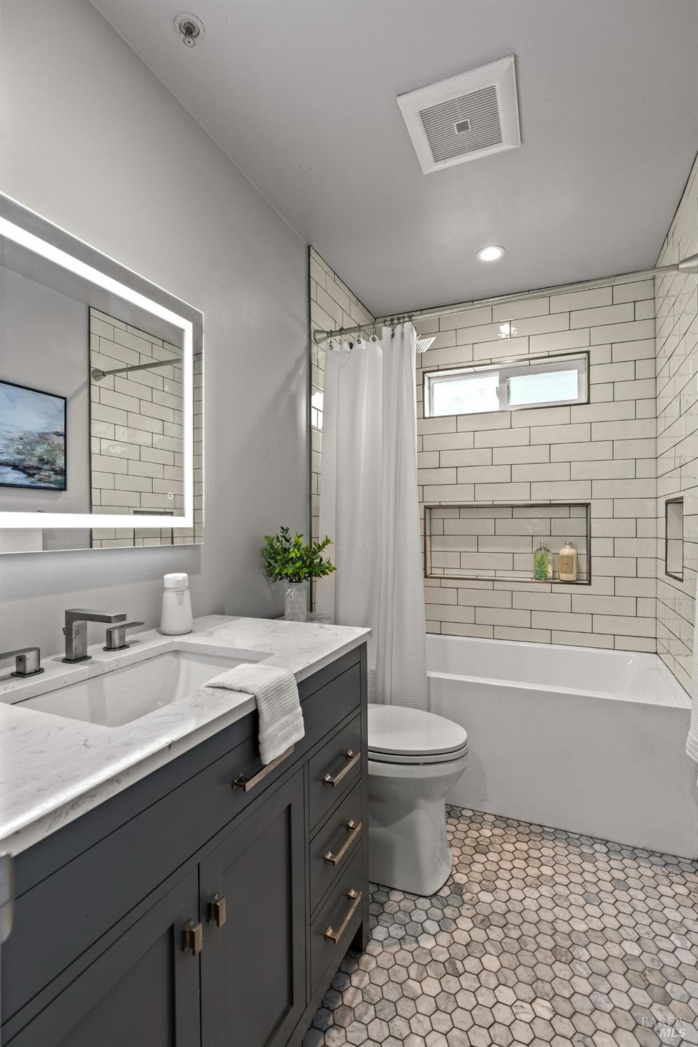 27 Mallard Court Napa CA 94559