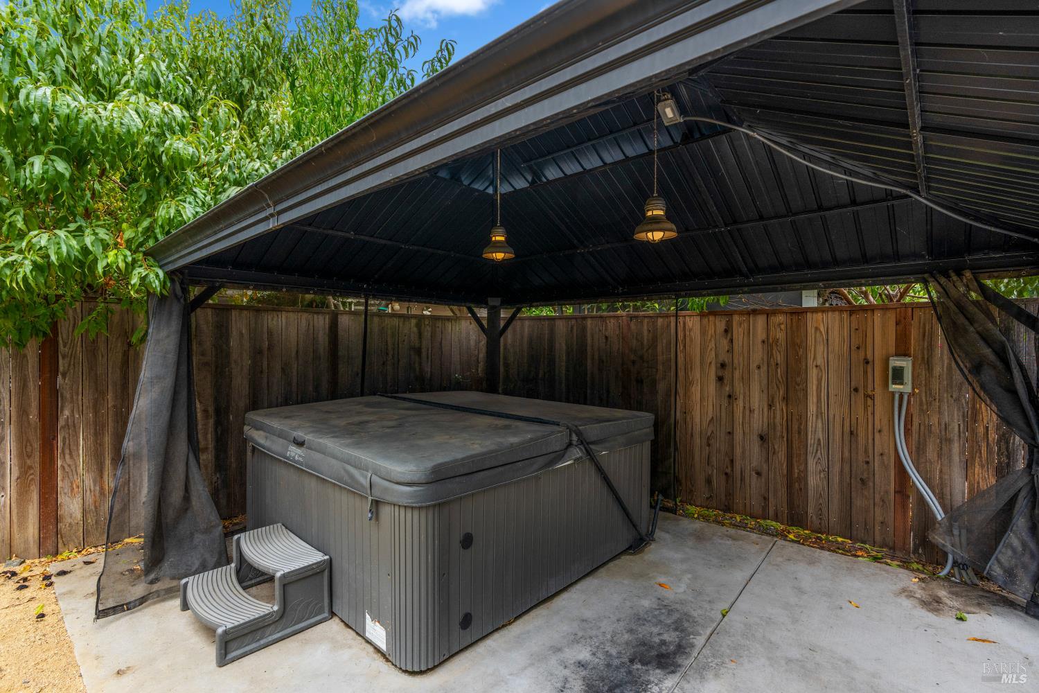 27 Mallard Court Napa CA 94559
