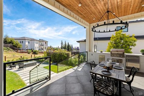 3742 Sawgrass Place Santa Rosa CA 95403