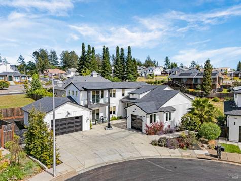 3742 Sawgrass Place Santa Rosa CA 95403