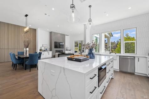 3742 Sawgrass Place Santa Rosa CA 95403
