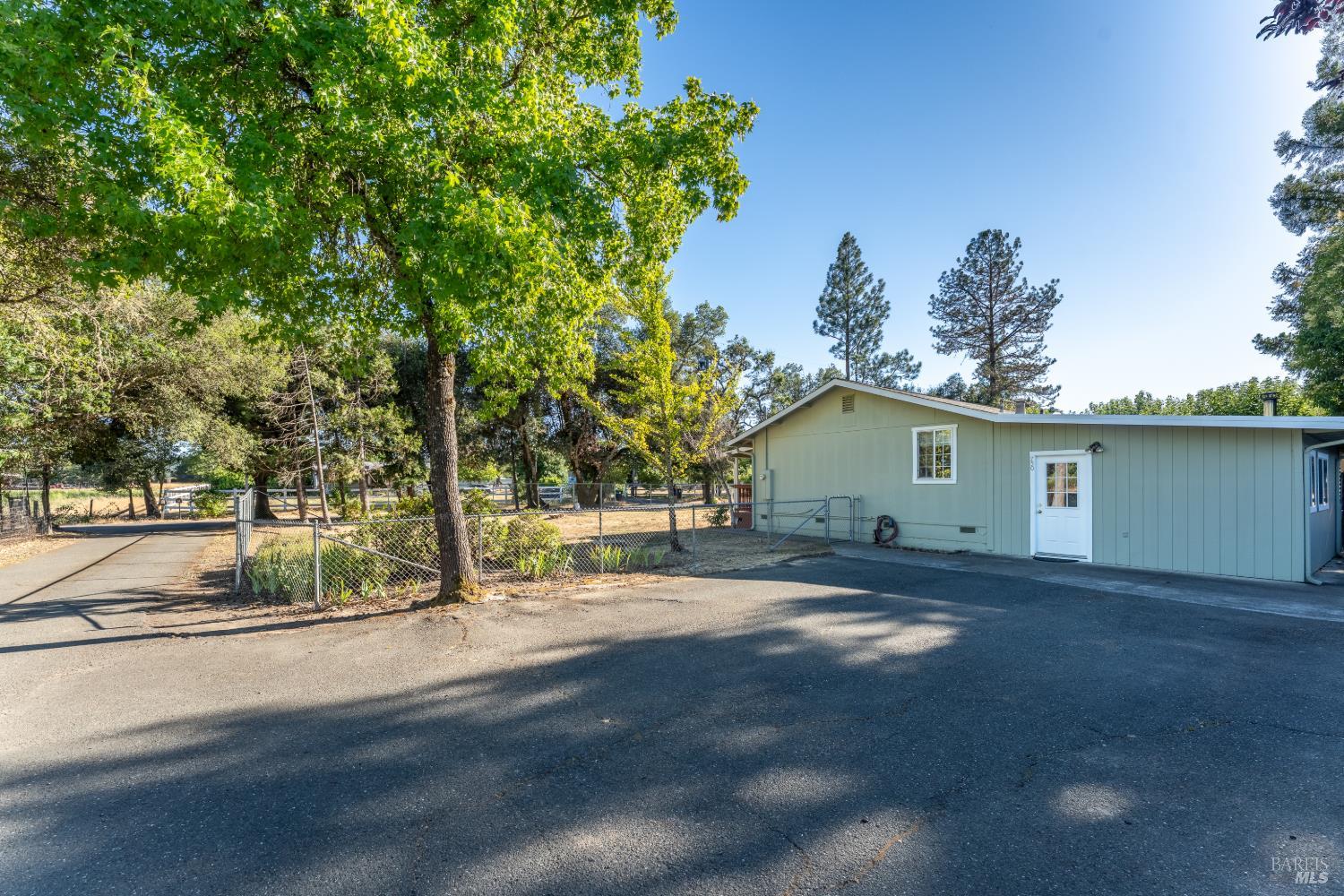 750 Road N Redwood Valley CA 95470