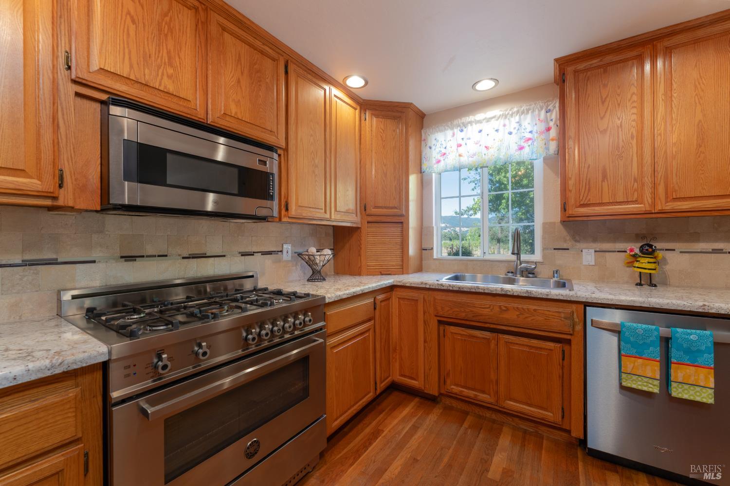750 Road N Redwood Valley CA 95470