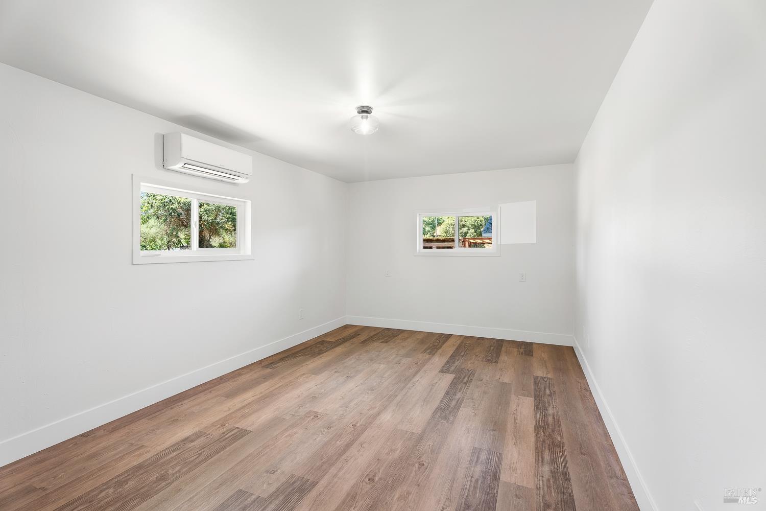 300 Bradford Lane Hopland CA 95449
