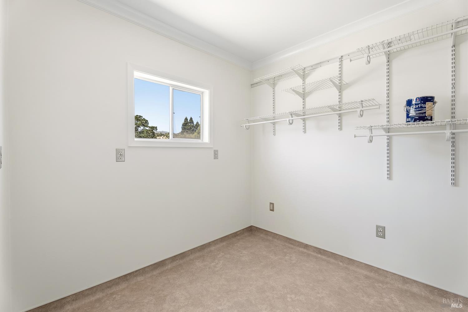 300 Bradford Lane Hopland CA 95449