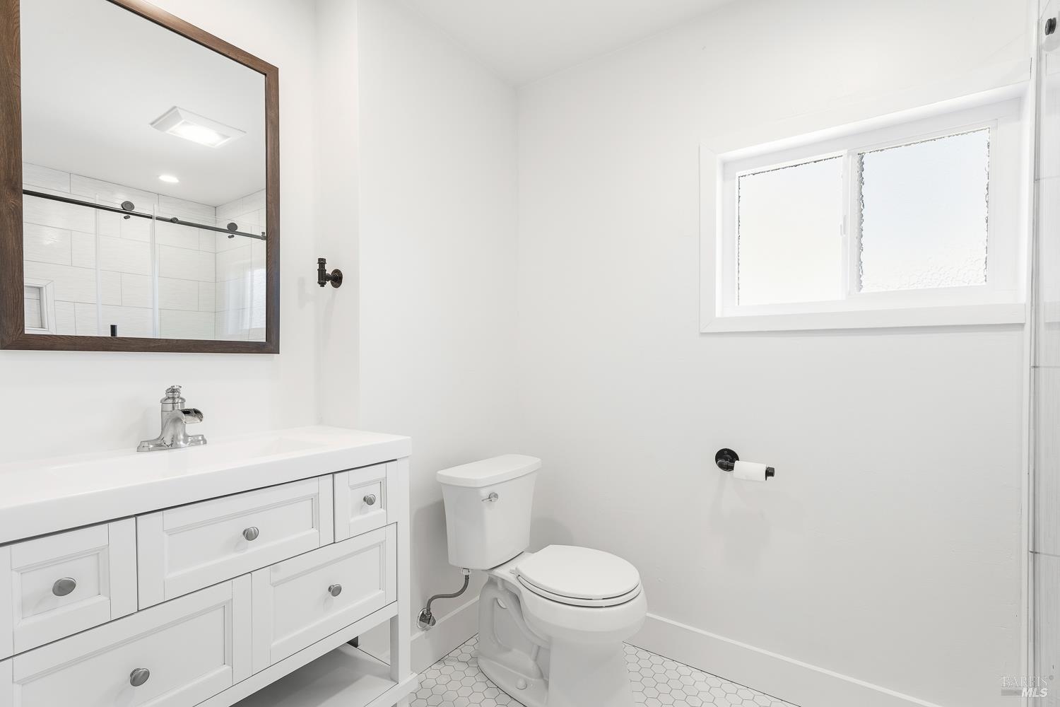 300 Bradford Lane Hopland CA 95449