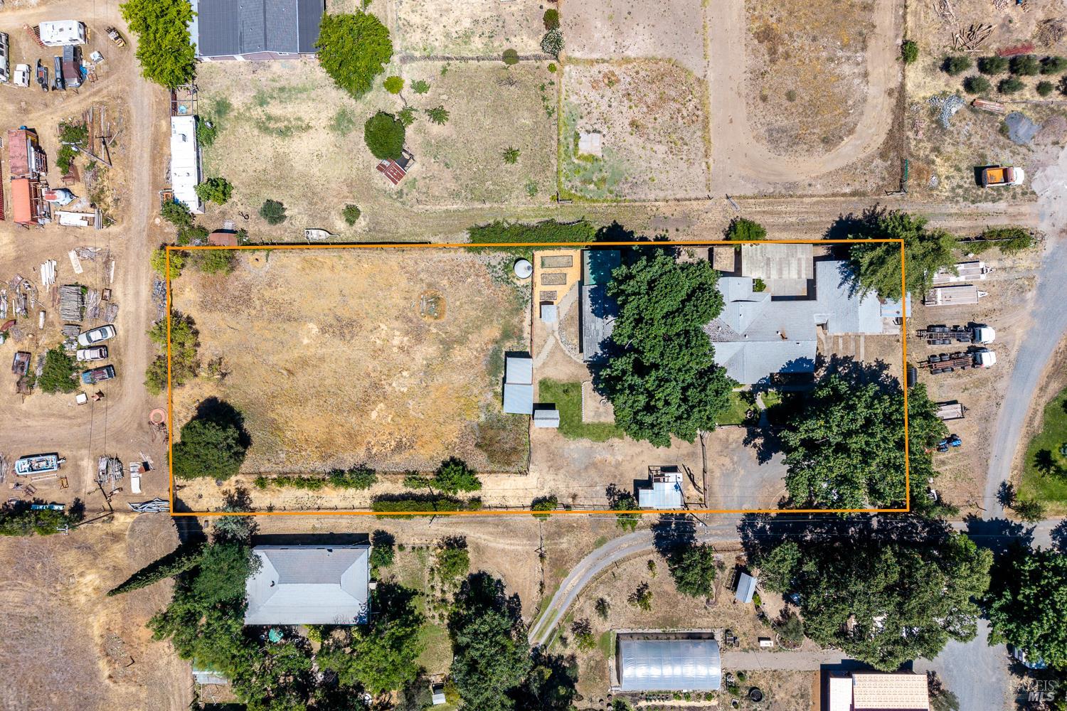 300 Bradford Lane Hopland CA 95449
