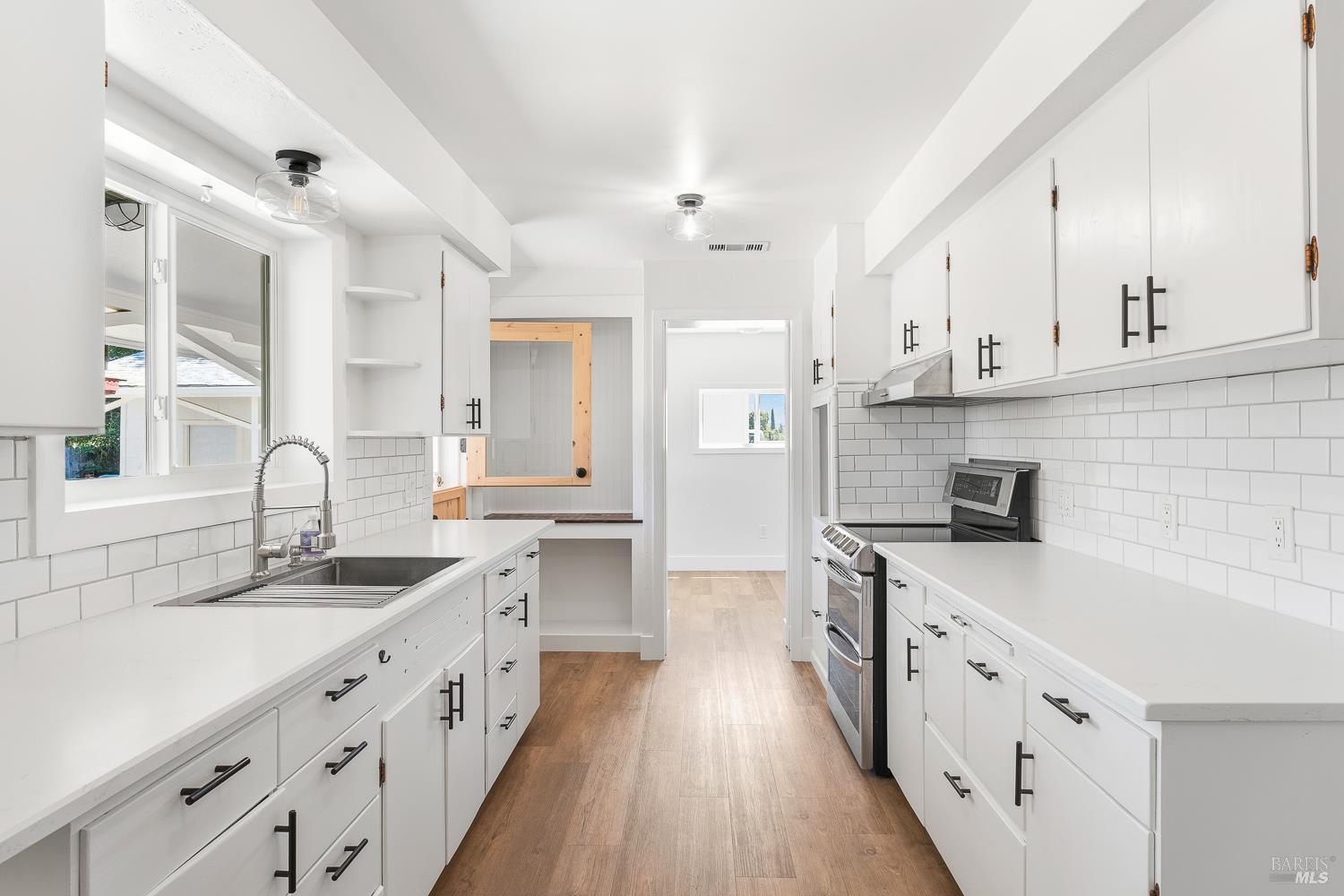 300 Bradford Lane Hopland CA 95449