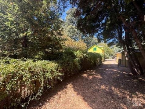 19360 7th Street E Sonoma CA 95476